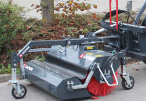 saphir-kehrmaschine-hkm-hoflader